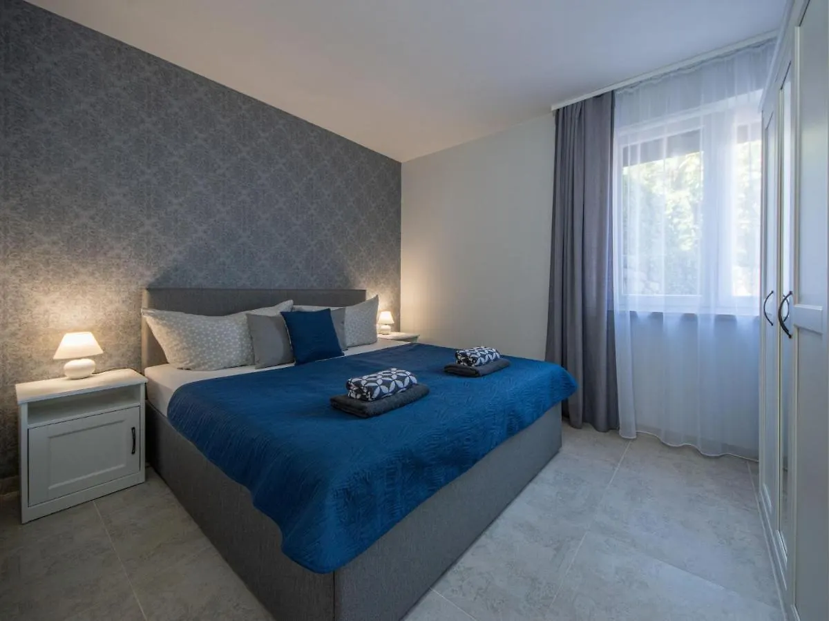 Apartment La Mer-1 By Interhome Lovran 0*,